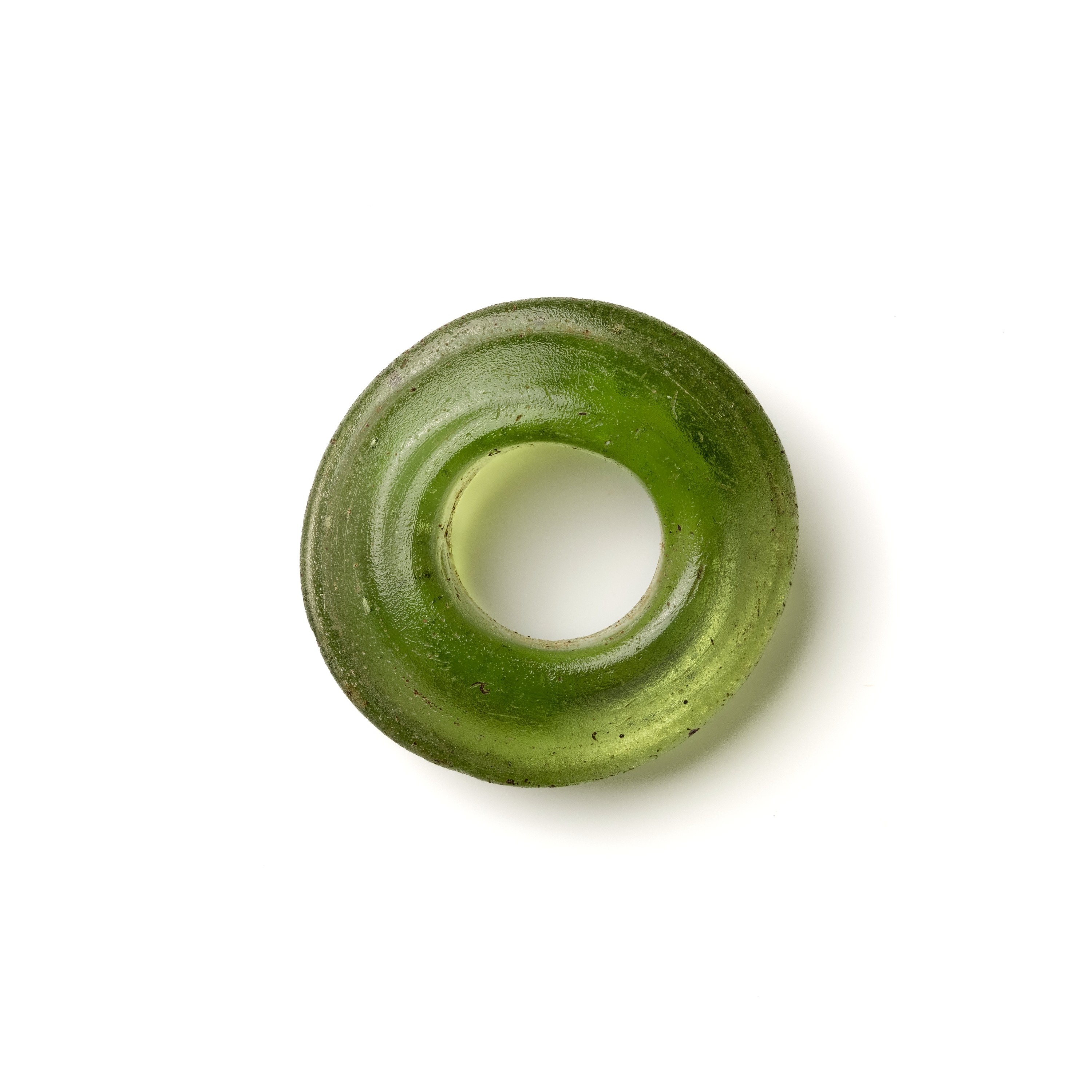 Glass bead